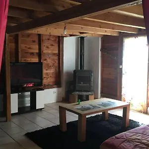 Hébergement de vacances Chalet Au Pied Des Pyrénées., Brassac (Ariege)